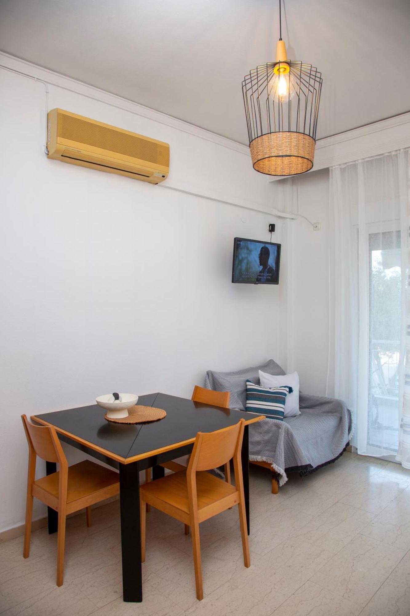 Seamoon Apartment Nea Peramos  Exterior photo